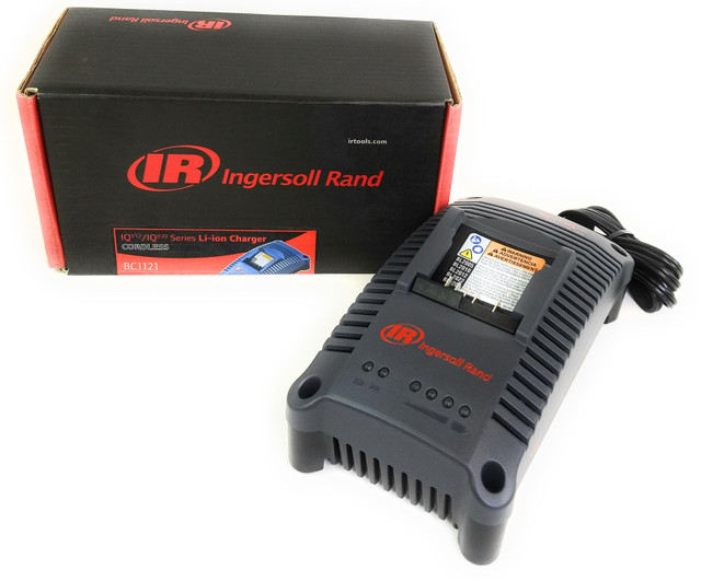 Ingersoll Rand BC1121 20V/12V Univerzális Akkumulátortöltő